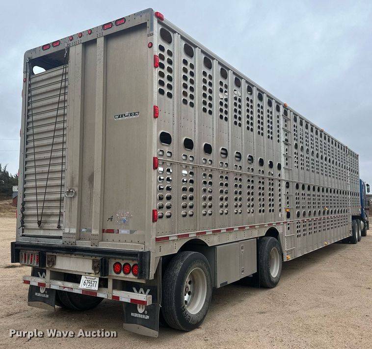 image for item IU9185 2010 Wilson PSDCL-406  livestock trailer