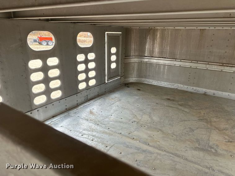 image for item IU9185 2010 Wilson PSDCL-406  livestock trailer