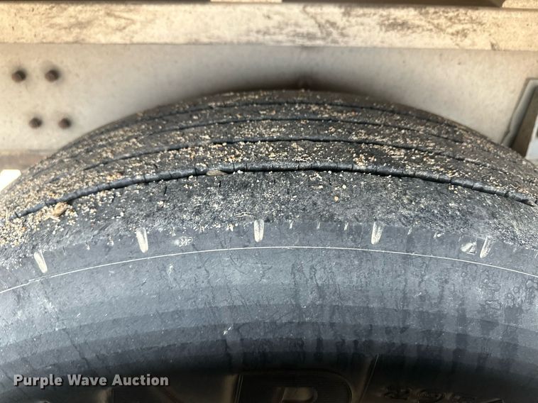 image for item IU9185 2010 Wilson PSDCL-406  livestock trailer