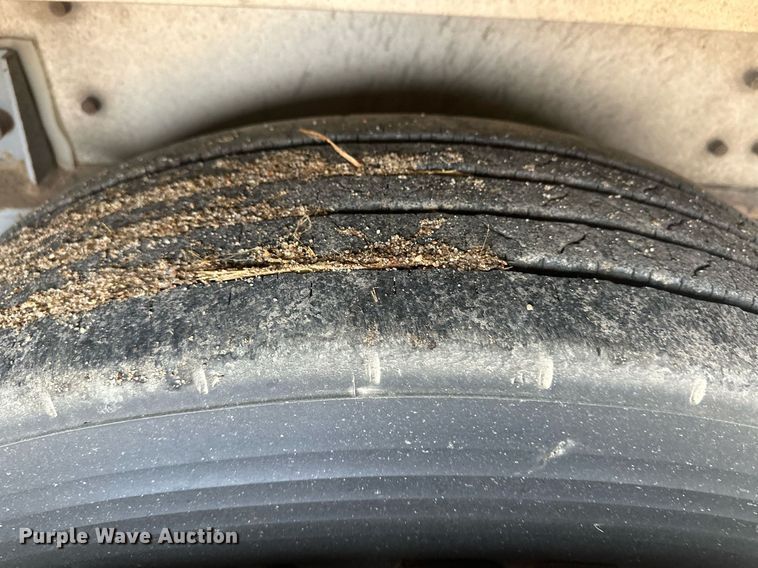 image for item IU9185 2010 Wilson PSDCL-406  livestock trailer