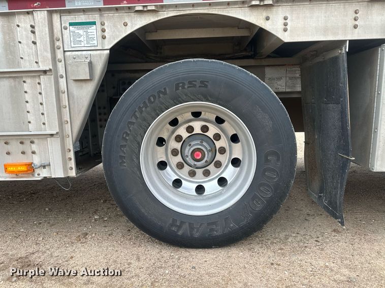 image for item IU9185 2010 Wilson PSDCL-406  livestock trailer