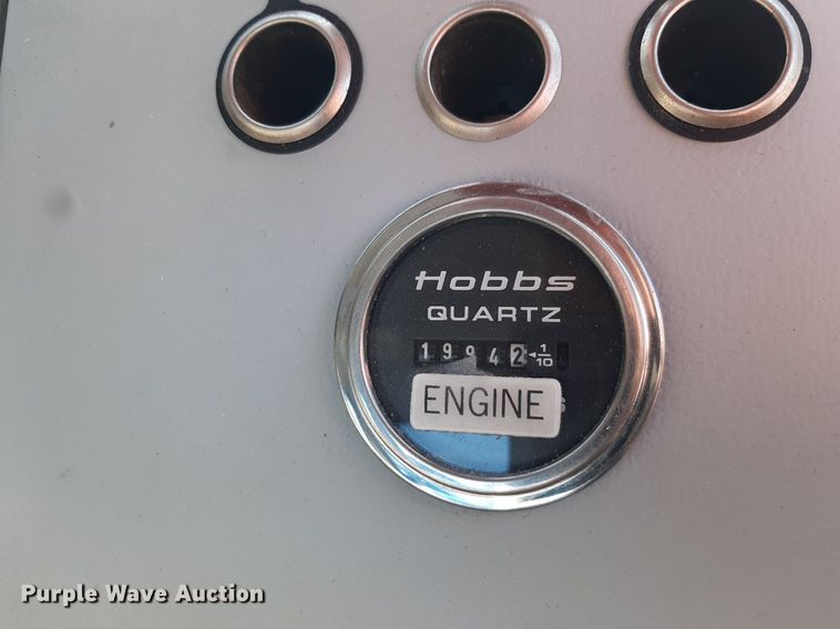 image for item KD9198 2000 Freightliner FL70  utility / service truck