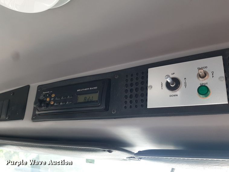 image for item KD9198 2000 Freightliner FL70  utility / service truck