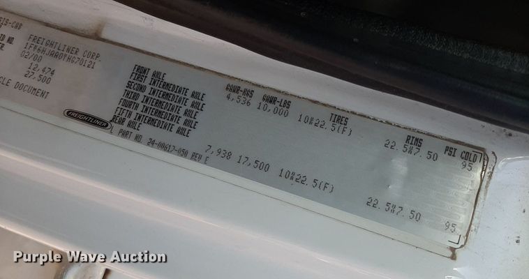 image for item KD9198 2000 Freightliner FL70  utility / service truck