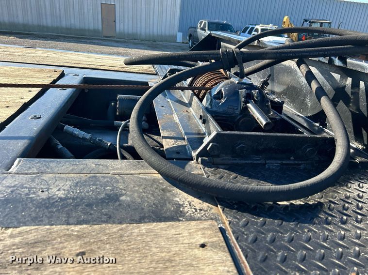 image for item KH9577 1991 Trail King TK70SA-182 drop deck equipment trailer