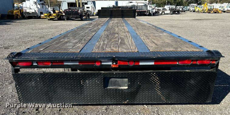 image for item KH9577 1991 Trail King TK70SA-182 drop deck equipment trailer