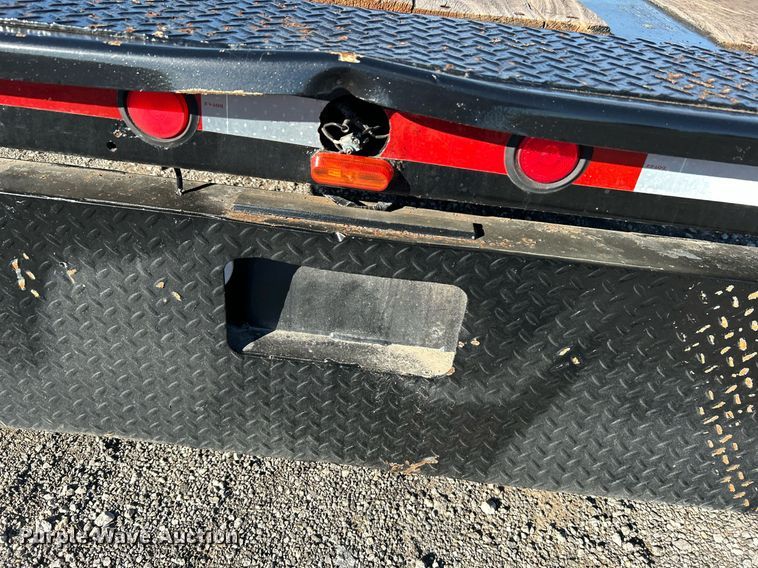 image for item KH9577 1991 Trail King TK70SA-182 drop deck equipment trailer