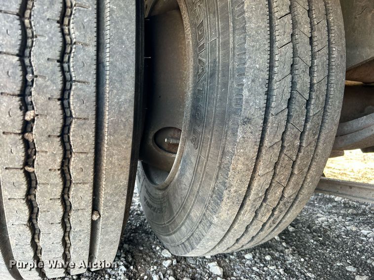 image for item KH9577 1991 Trail King TK70SA-182 drop deck equipment trailer