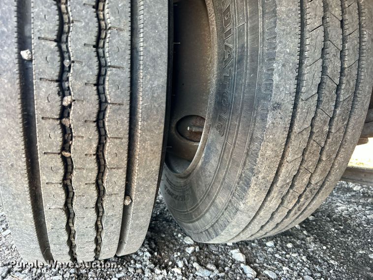 image for item KH9577 1991 Trail King TK70SA-182 drop deck equipment trailer