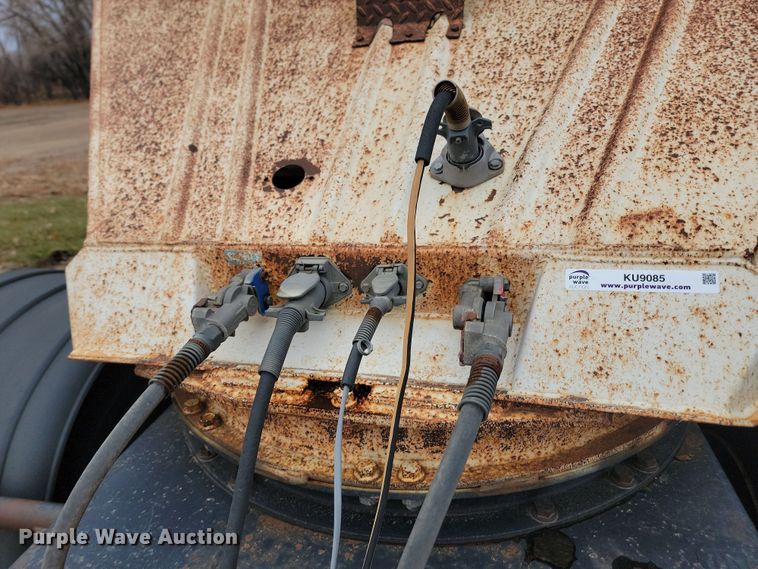 image for item KU9085 1999 Allco bottom dump pup trailer