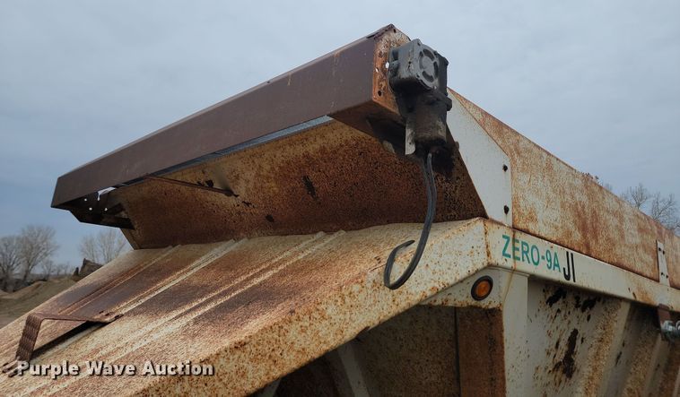 image for item KU9085 1999 Allco bottom dump pup trailer