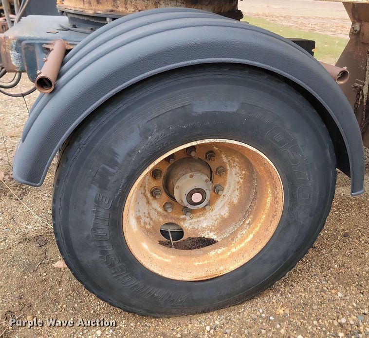 image for item KU9085 1999 Allco bottom dump pup trailer