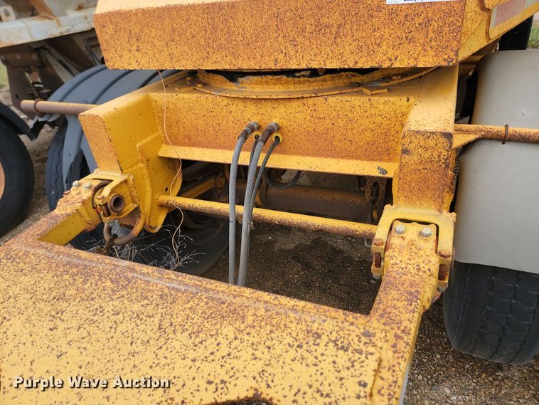 image for item KU9086 1994 Strick bottom dump pup trailer