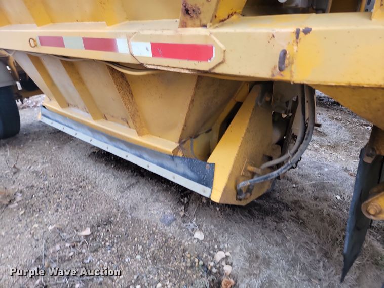 image for item KU9086 1994 Strick bottom dump pup trailer
