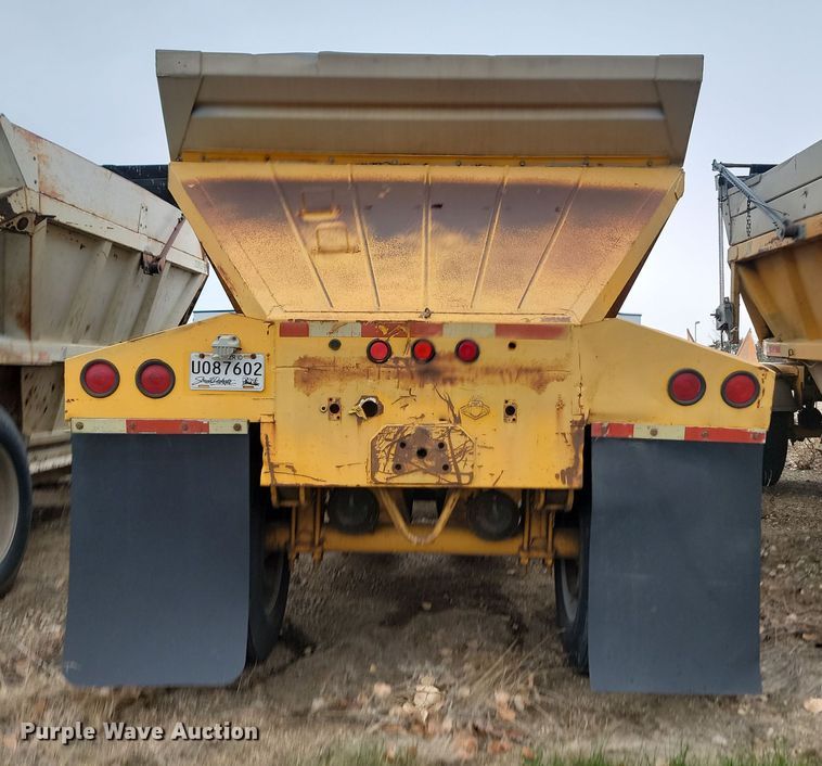image for item KU9087 1994 Strick bottom dump pup trailer 