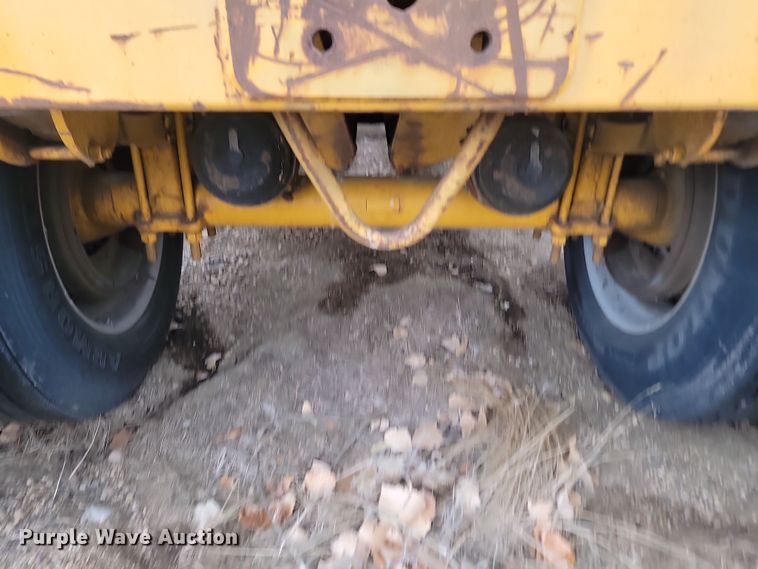 image for item KU9087 1994 Strick bottom dump pup trailer 