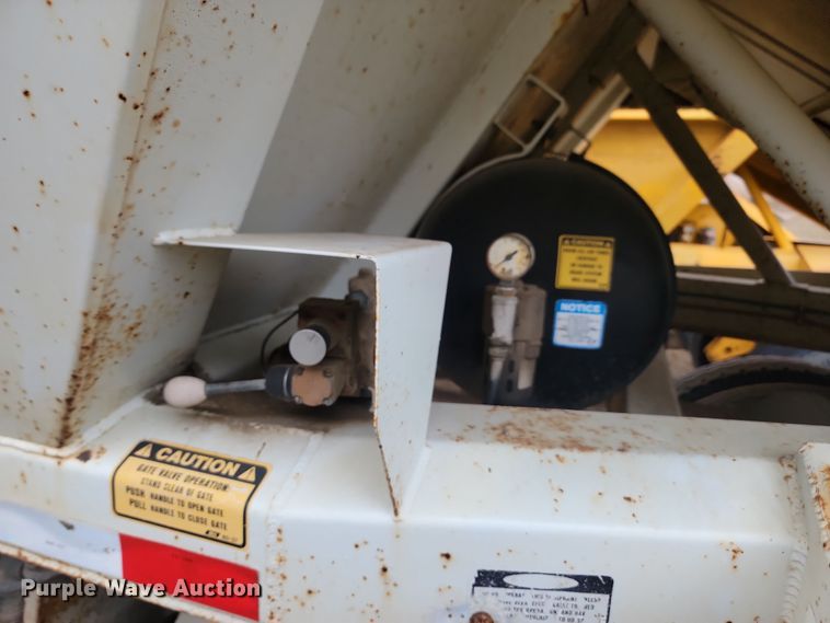 image for item KU9088 1999 Allco bottom dump pup trailer