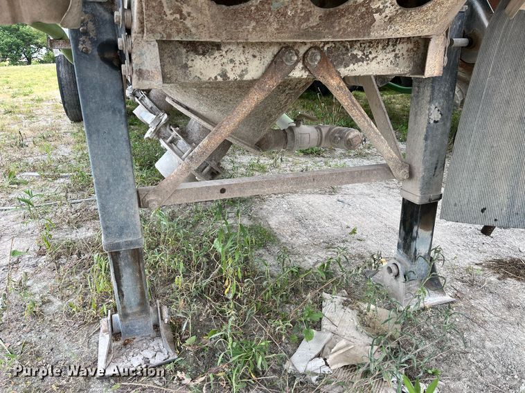 image for item LB9018 1974 Fruehauf  pneumatic dry bulk trailer