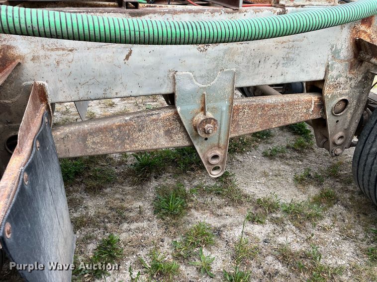 image for item LB9018 1974 Fruehauf  pneumatic dry bulk trailer