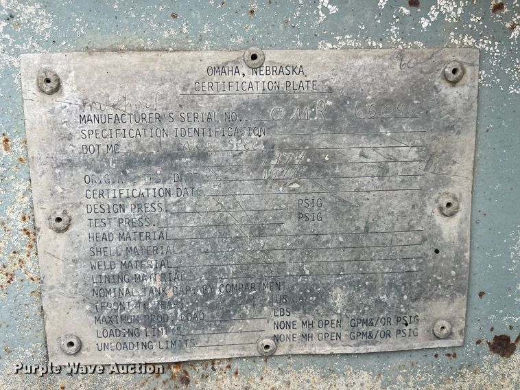 image for item LB9018 1974 Fruehauf  pneumatic dry bulk trailer