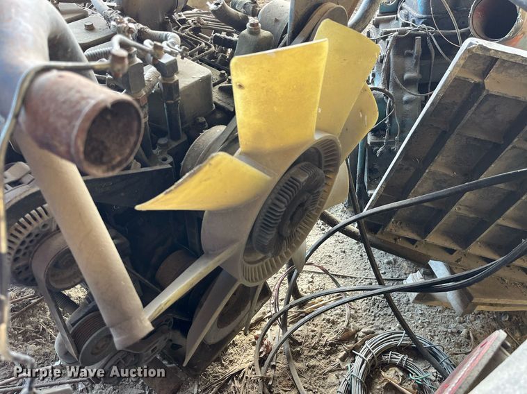 image for item LD9842 Cummins B5.9-160  engine