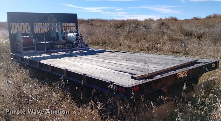 image for item LN9878 Knapheide  flatbed