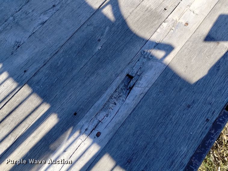 image for item LN9878 Knapheide  flatbed