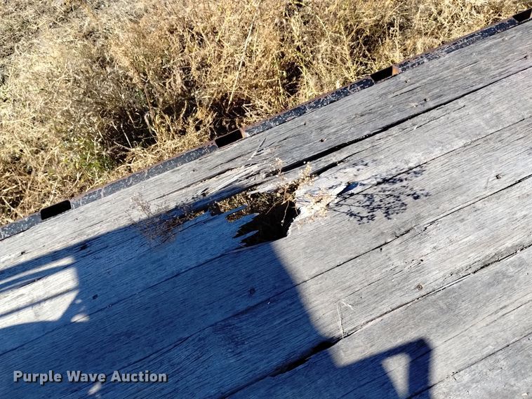 image for item LN9878 Knapheide  flatbed