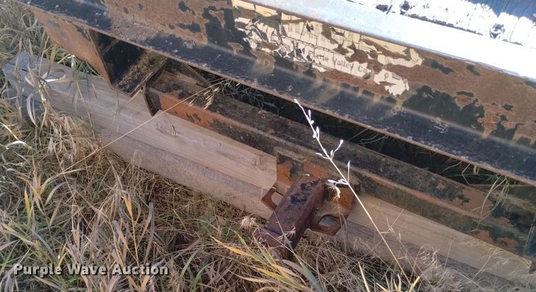 image for item LN9878 Knapheide  flatbed