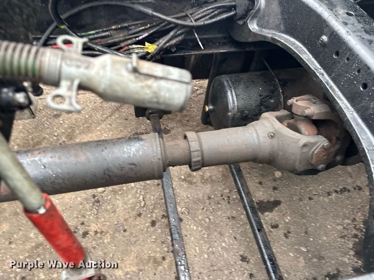 image for item LO9324 2015 Kenworth T880  semi truck