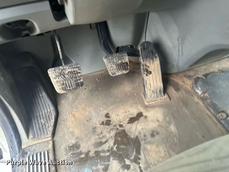 image for item LO9324 2015 Kenworth T880  semi truck