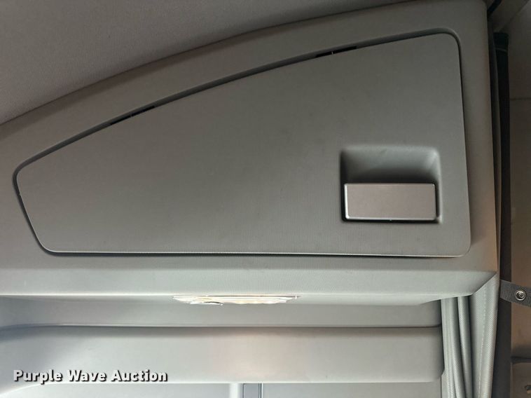 image for item LO9324 2015 Kenworth T880  semi truck