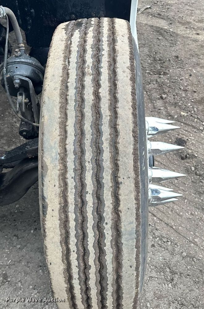 image for item LO9324 2015 Kenworth T880  semi truck