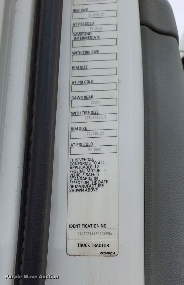 image for item LO9324 2015 Kenworth T880  semi truck