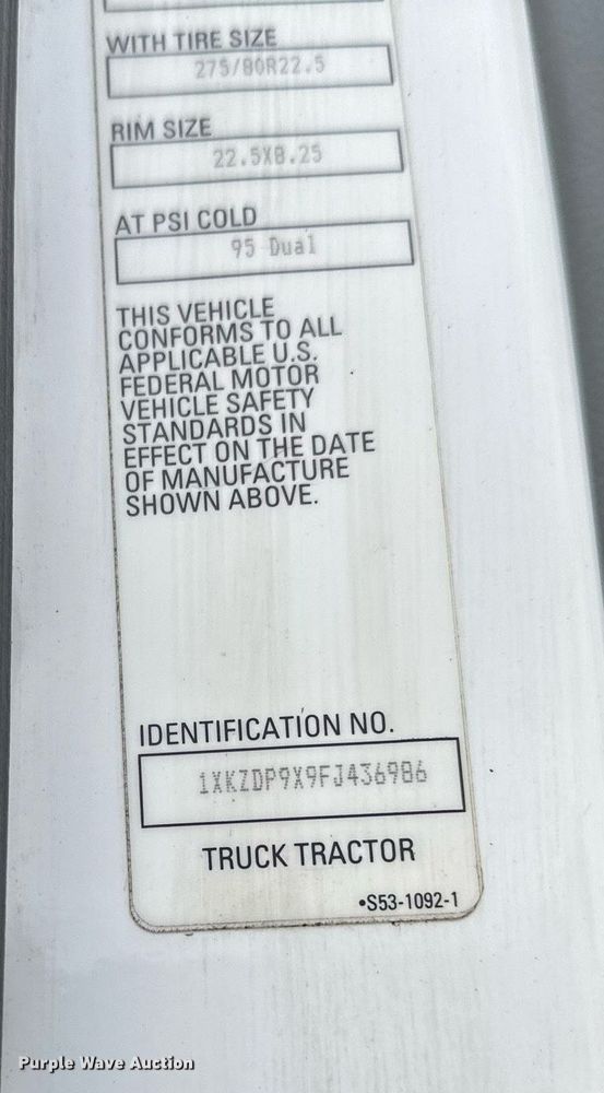 image for item LO9324 2015 Kenworth T880  semi truck