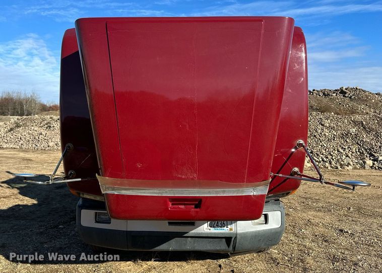 image for item LO9337 1998 Freightliner FLD  semi truck