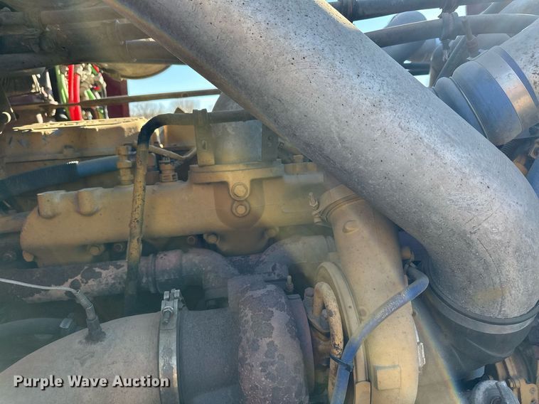 image for item LO9337 1998 Freightliner FLD  semi truck