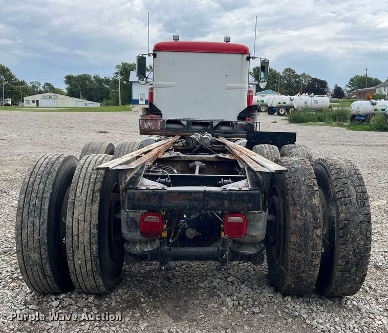 image for item MG9397 1986 Western Star 4900  semi truck