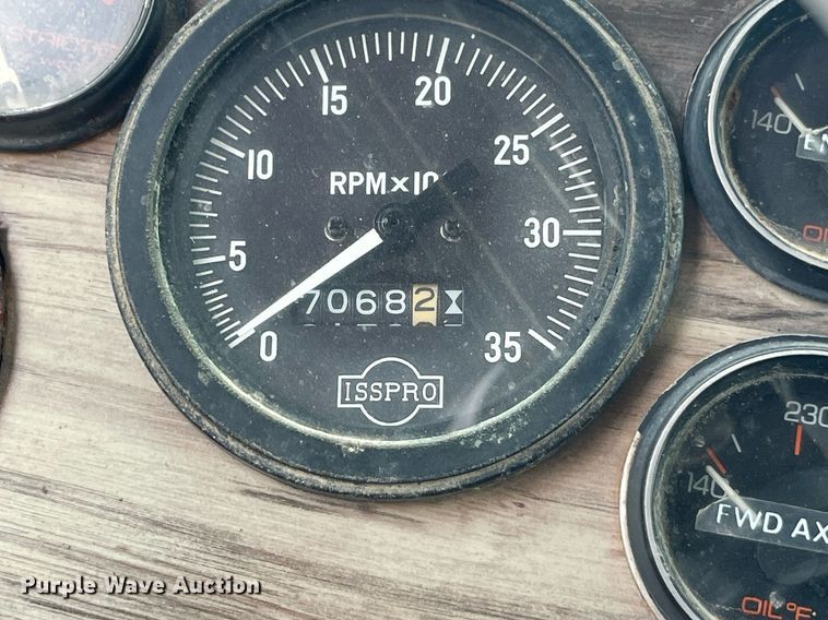 image for item MG9397 1986 Western Star 4900  semi truck