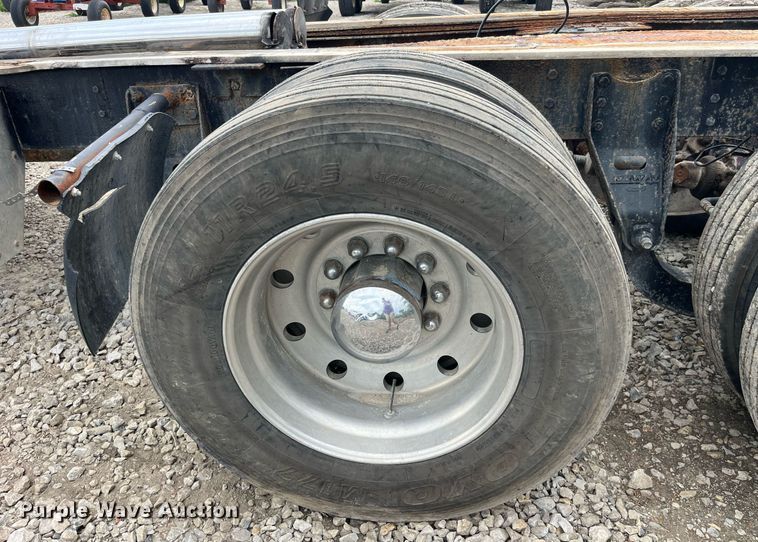 image for item MG9397 1986 Western Star 4900  semi truck