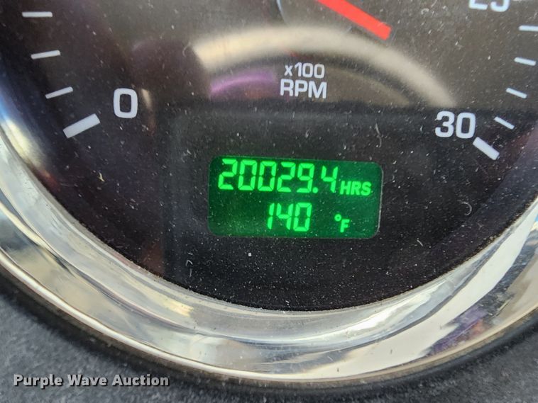 image for item MJ9538 2012 Kenworth T800  semi truck