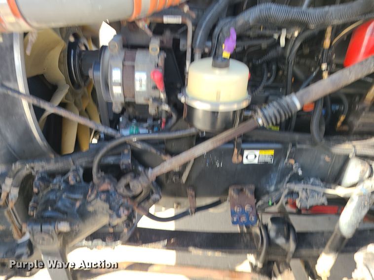 image for item MJ9538 2012 Kenworth T800  semi truck