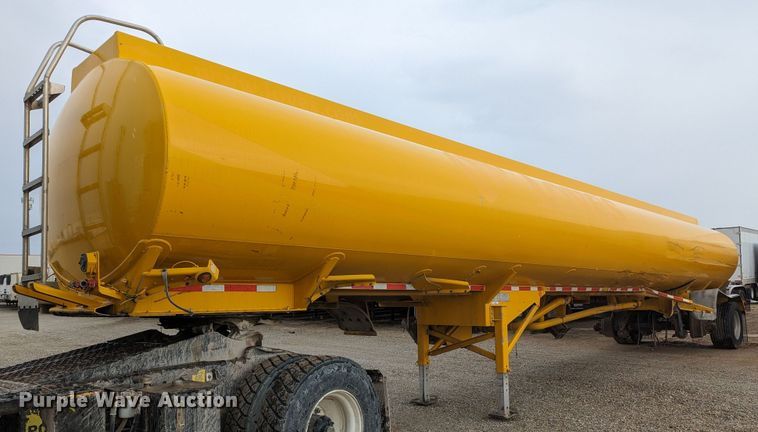 image for item MN9981 2006 Beall BAST-96-3-SB  tank trailer