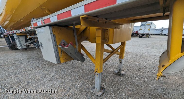 image for item MN9981 2006 Beall BAST-96-3-SB  tank trailer