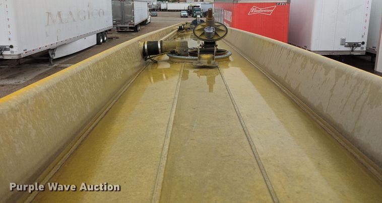 image for item MN9982 2005 Beall BAST-96-4-SB  tank trailer