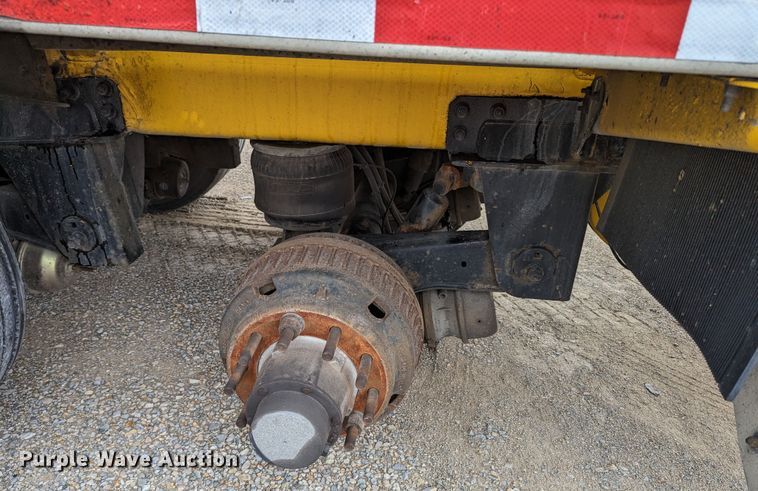 image for item MN9982 2005 Beall BAST-96-4-SB  tank trailer