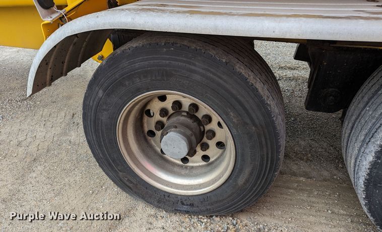 image for item MN9982 2005 Beall BAST-96-4-SB  tank trailer