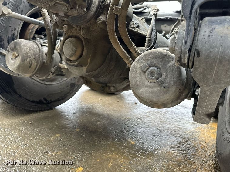 image for item NM9071 2012 Kenworth T800  semi truck