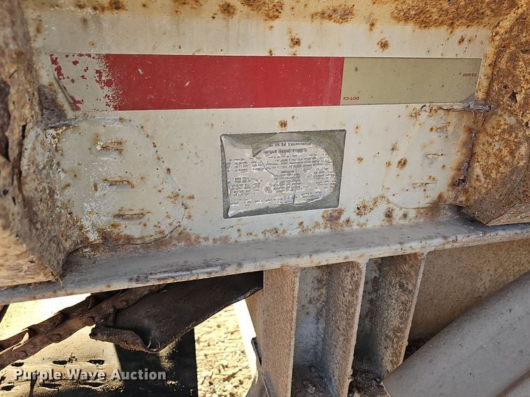 image for item NP9129 1997 Red River  live bottom trailer