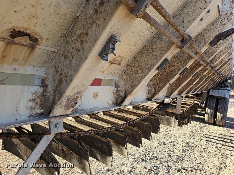 image for item NP9129 1997 Red River  live bottom trailer